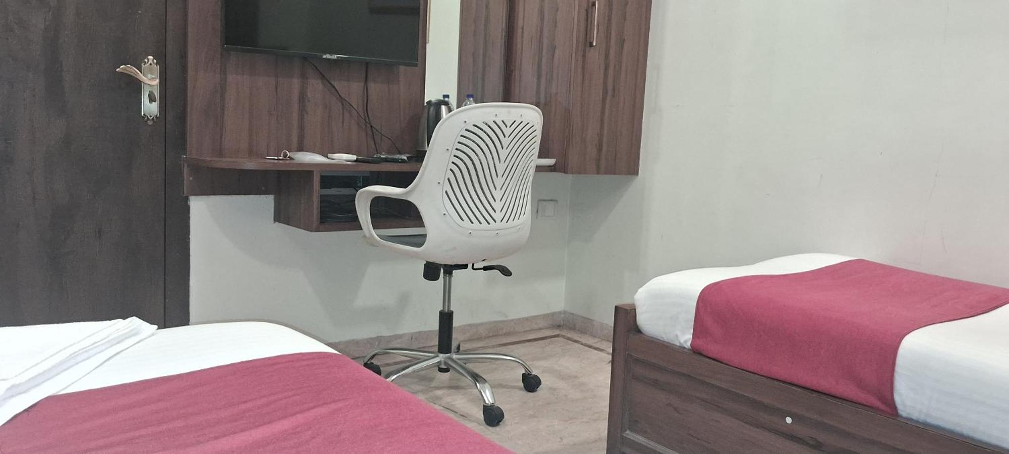 Shine Hospitality Palace, Mumbai